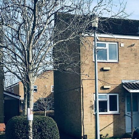 Travelling Stop Daire Swindon Dış mekan fotoğraf