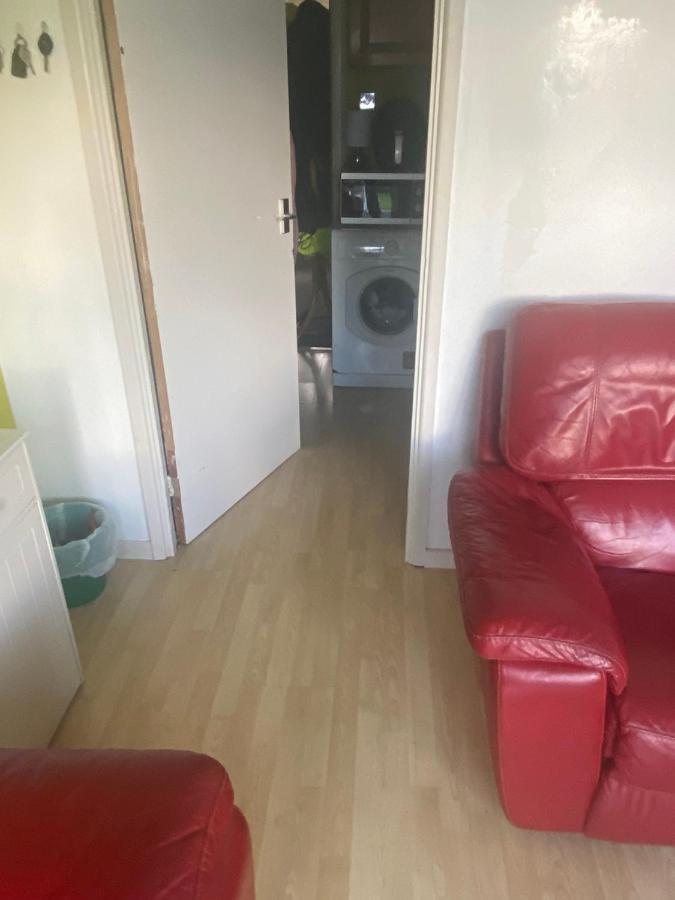 Travelling Stop Daire Swindon Dış mekan fotoğraf